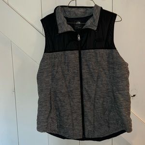 Woman’s north face vest